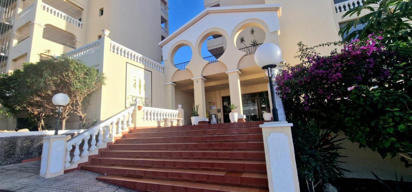 Spacious 3-Bedroom Duplex Apartment With Heated Pool & Ocean View In Los Cristianos, Arona Eksteriør billede